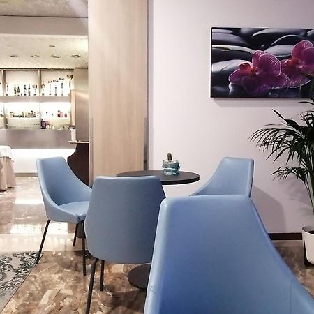Hotel Silvana Bellaria-Igea Marina Esterno foto