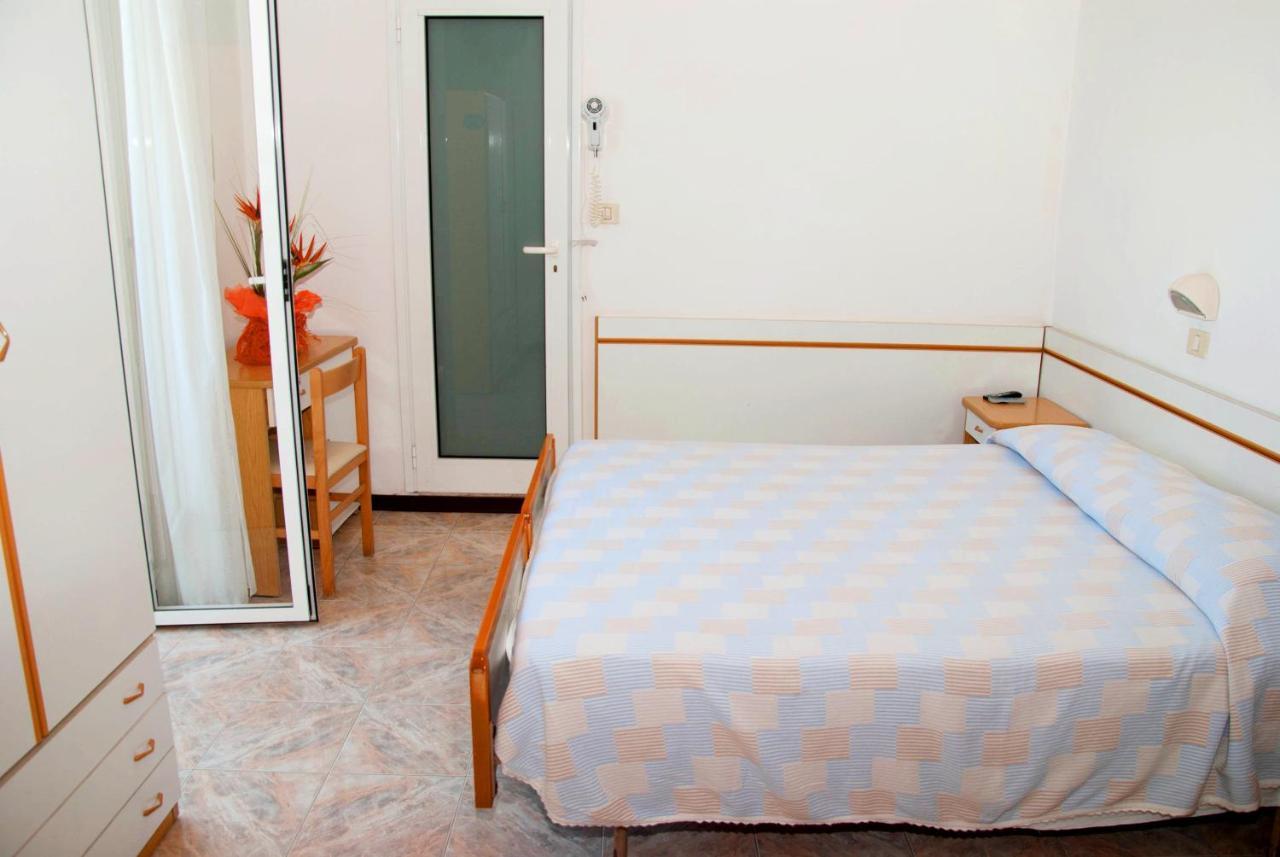Hotel Silvana Bellaria-Igea Marina Esterno foto